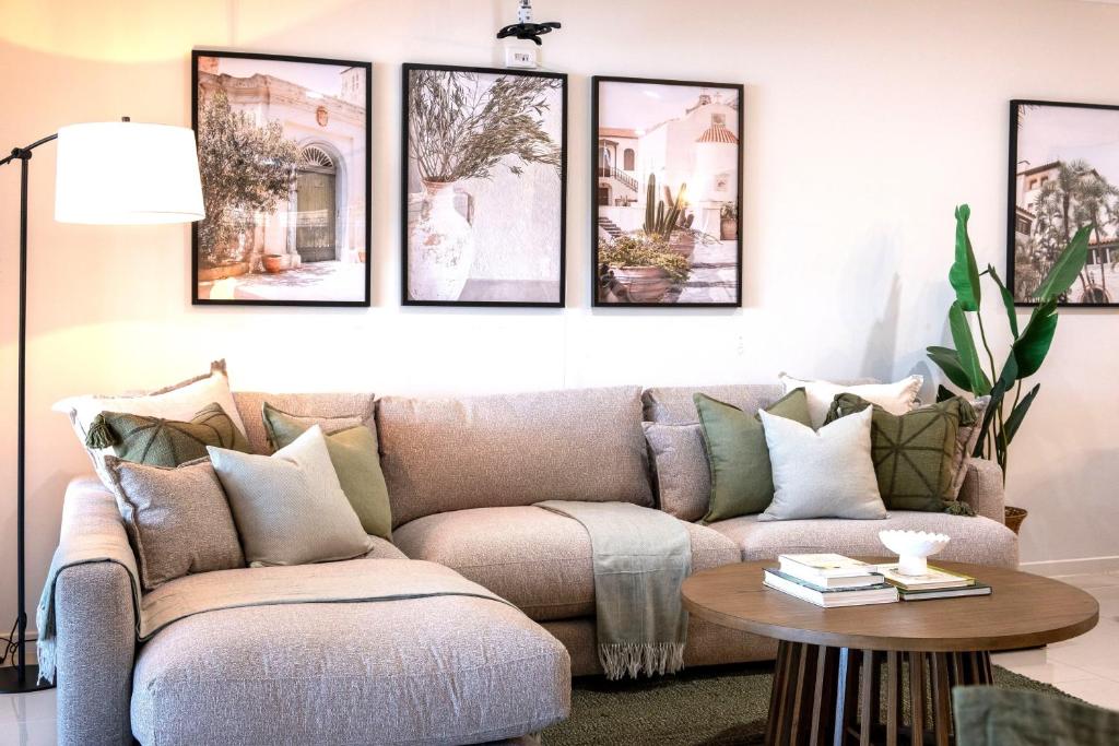 Sunshine Villa photo